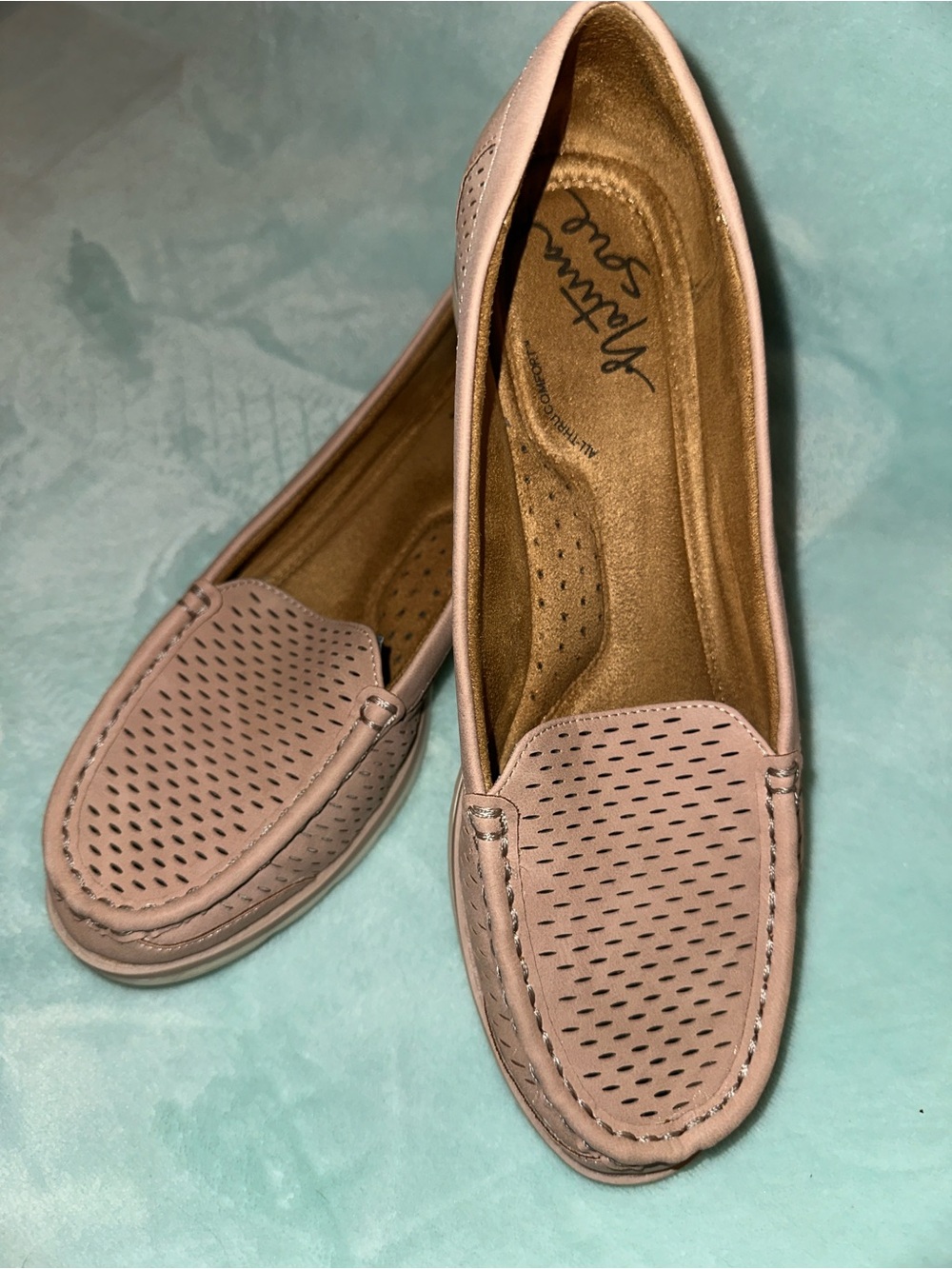 Natural Soul Women's Perforated Slip-On Loafers in Blush Pink